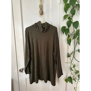 Old Navy Women’s size 2x-large plus green sweater